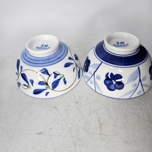 2 hand painted rice‎ bowls - Picture 4 of 10
